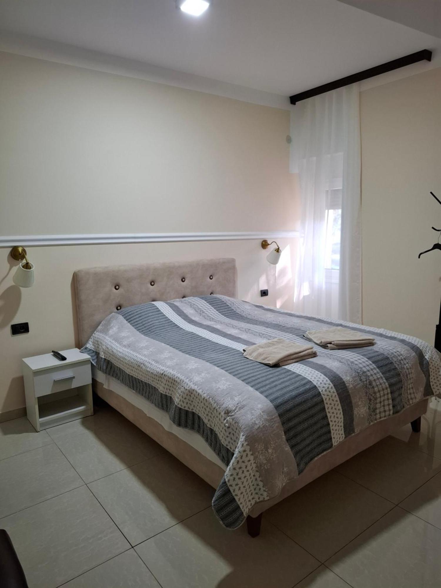 Bed&Breakfast Intermezzo Caffe Kikinda Dış mekan fotoğraf